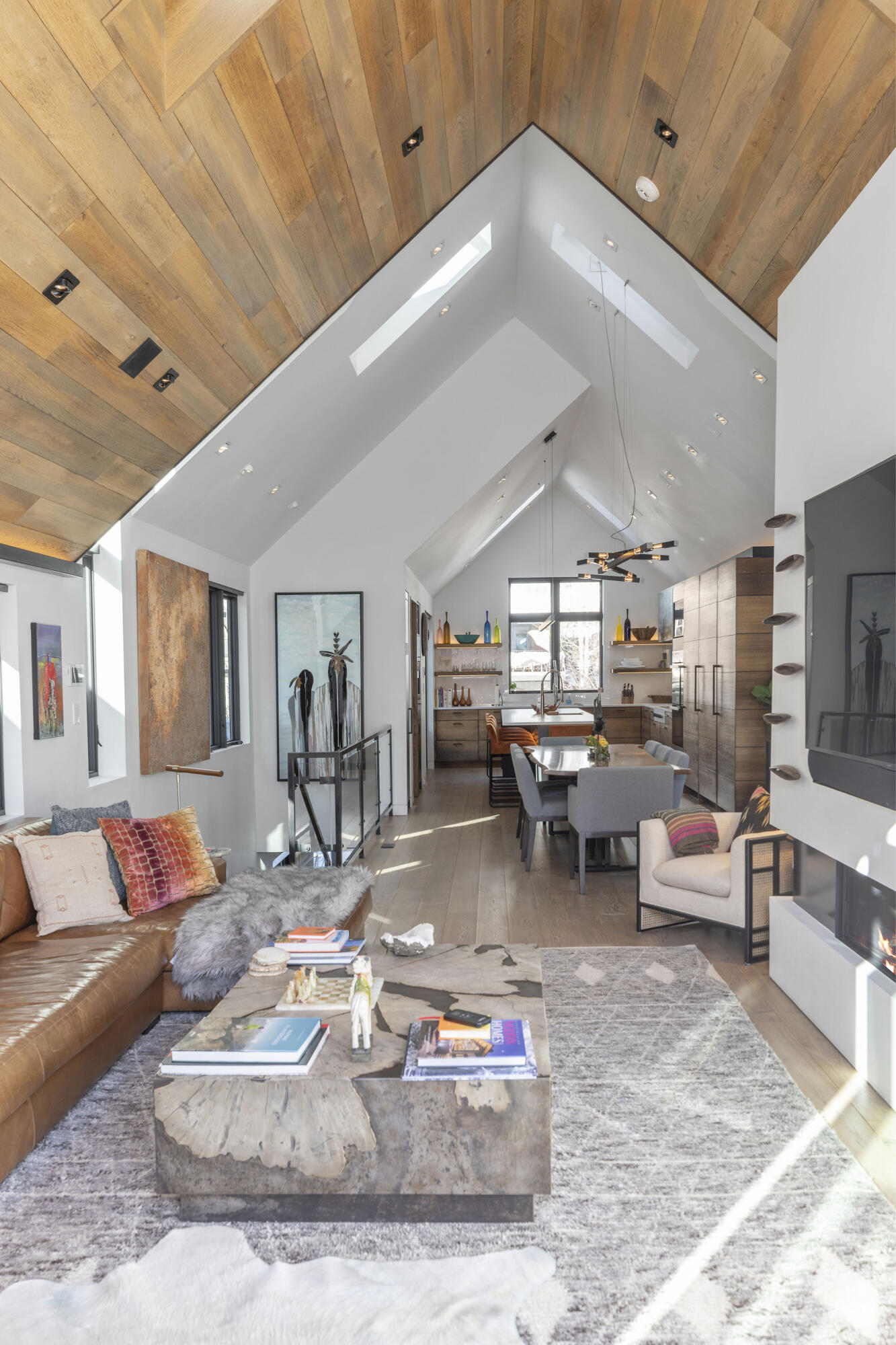 516 E Columbia Avenue