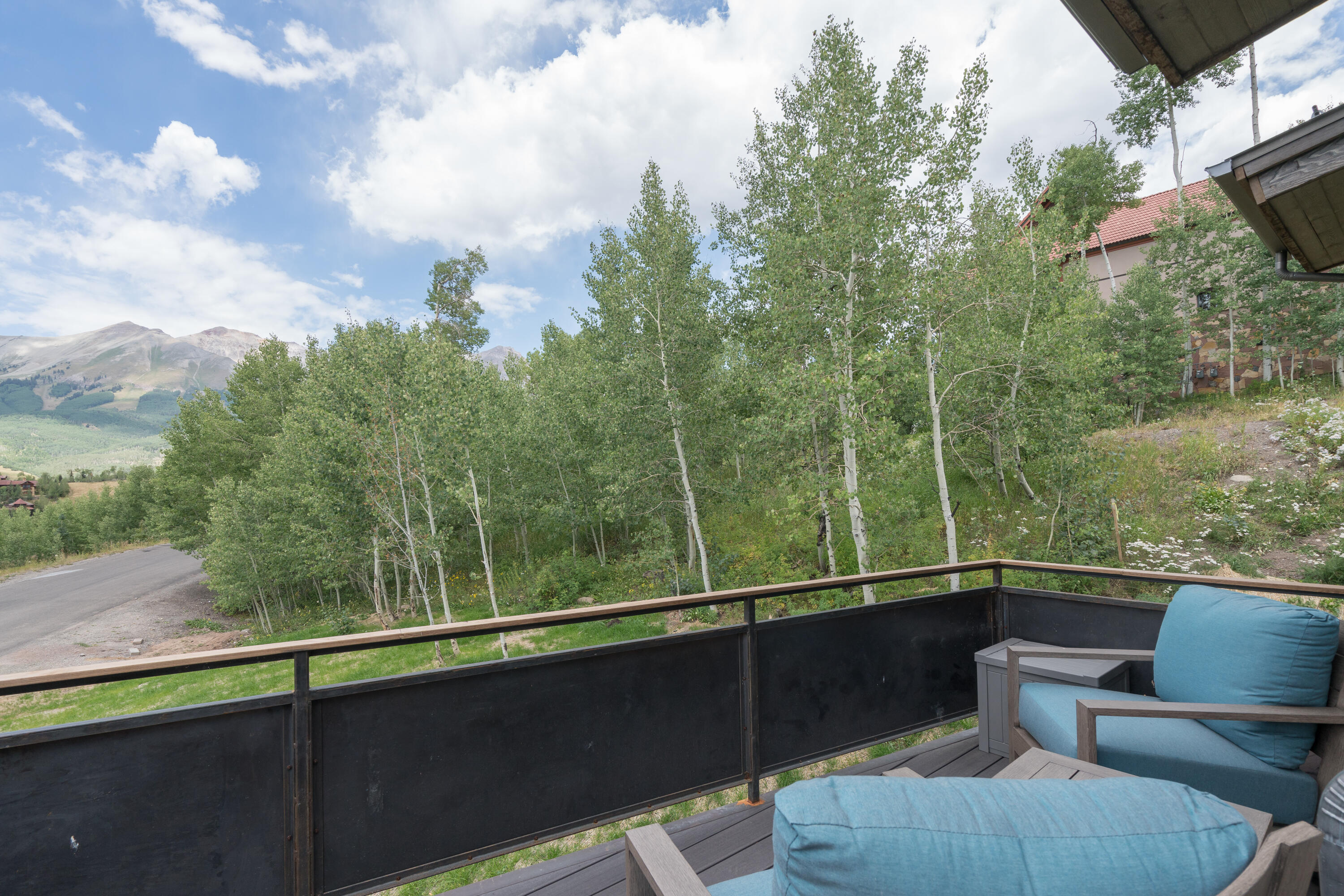 137 Vischer Drive