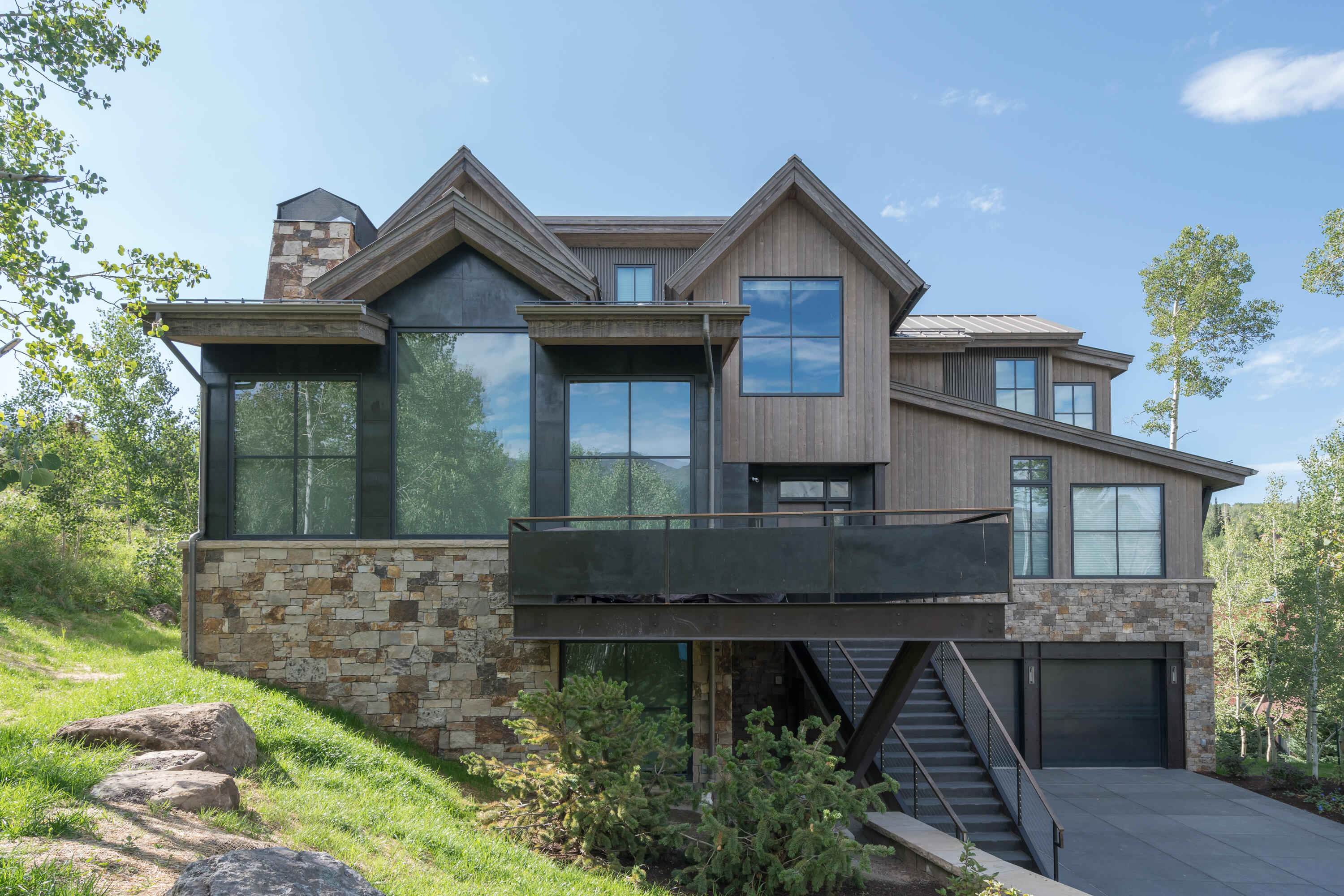 137 Vischer Drive