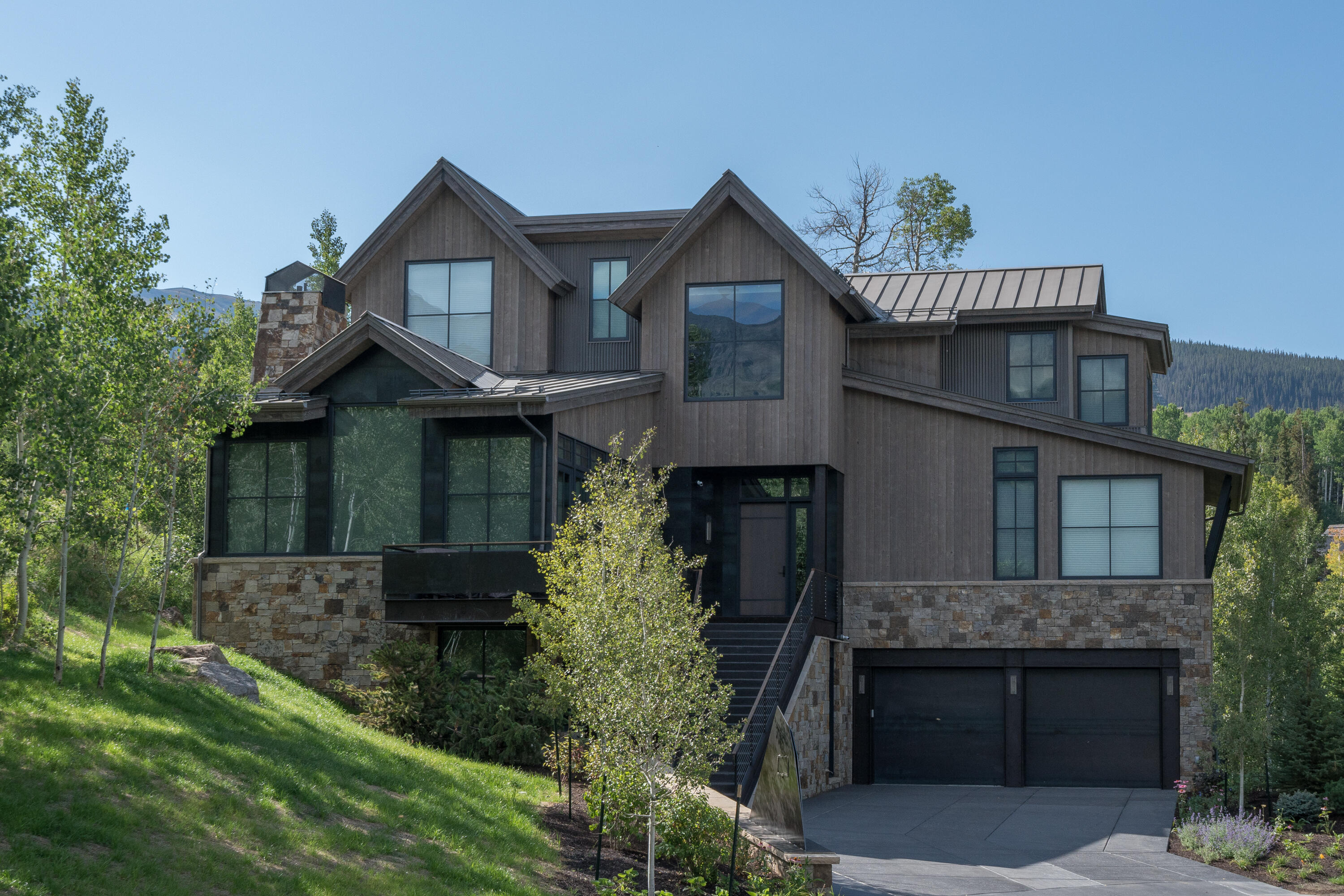 137 Vischer Drive