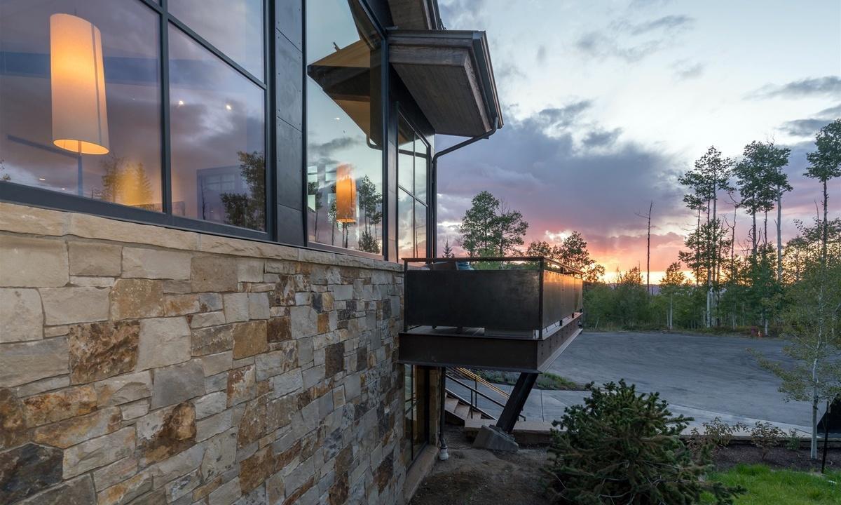 137 Vischer Drive
