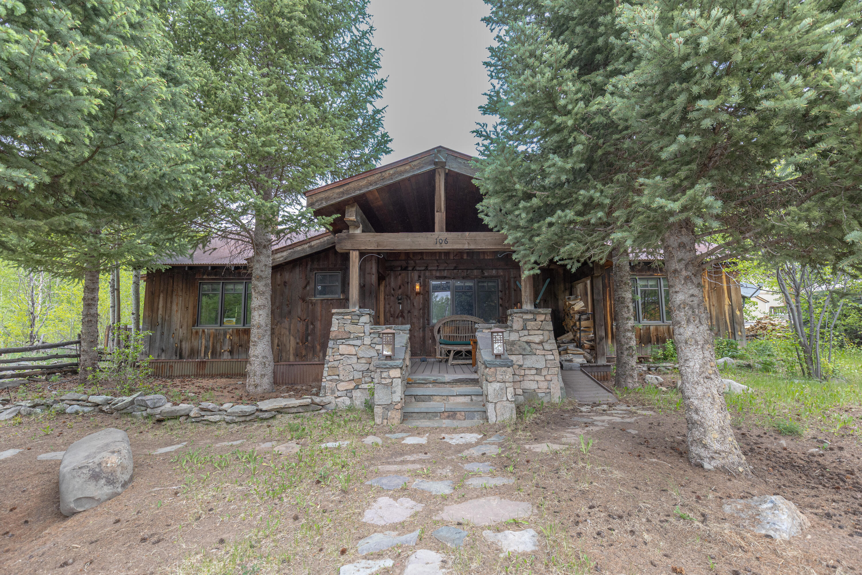 106 E Hinkley Drive Unit: Lots 22 &23
