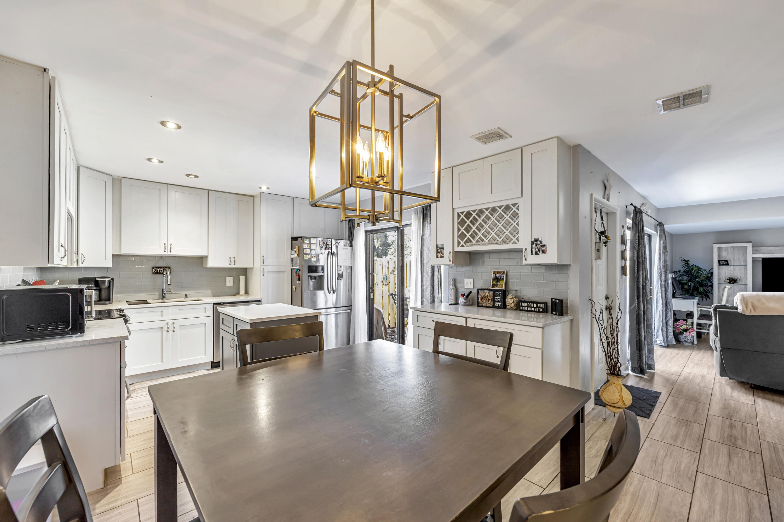 825 NW 30th Avenue A
