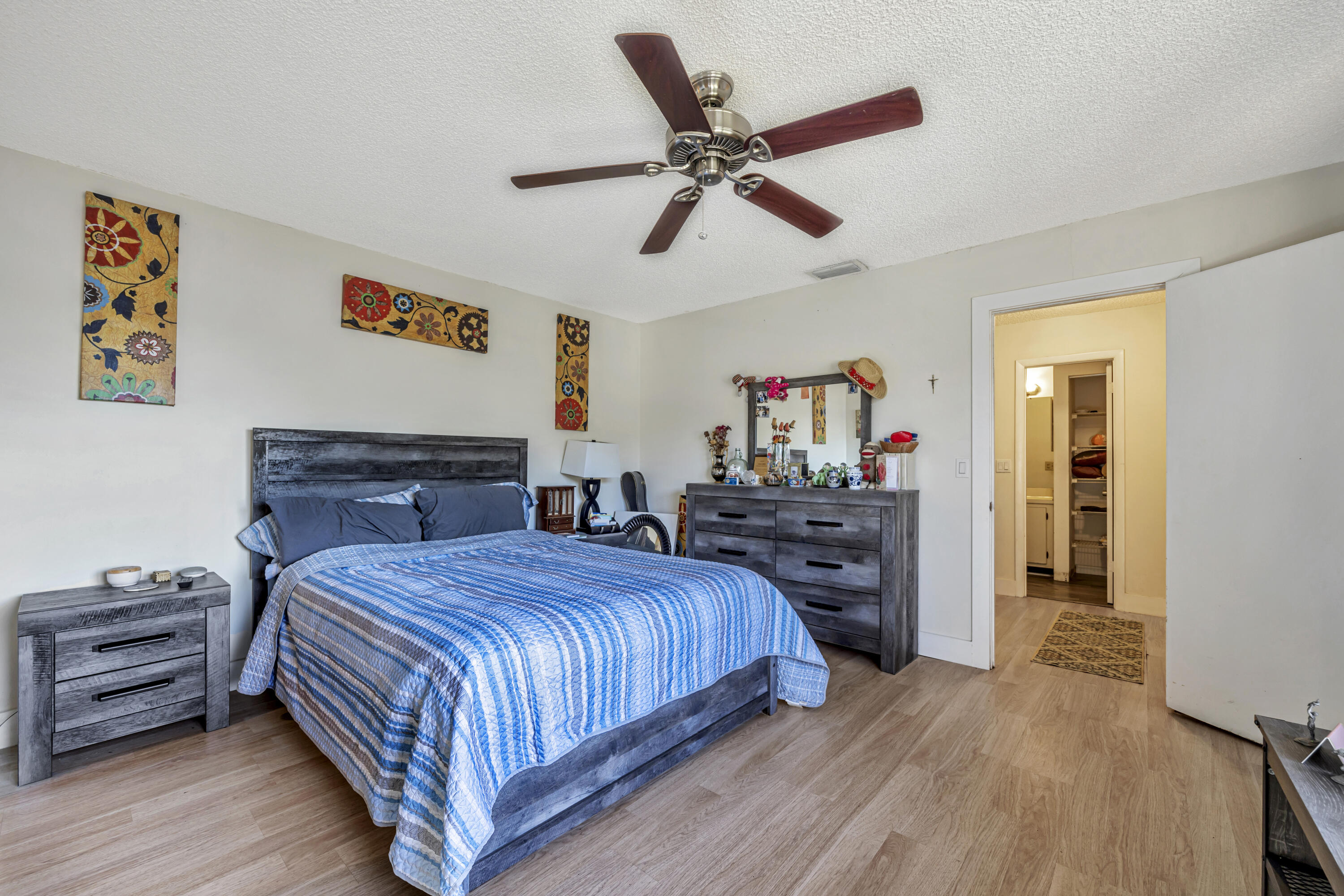 825 NW 30th Avenue A