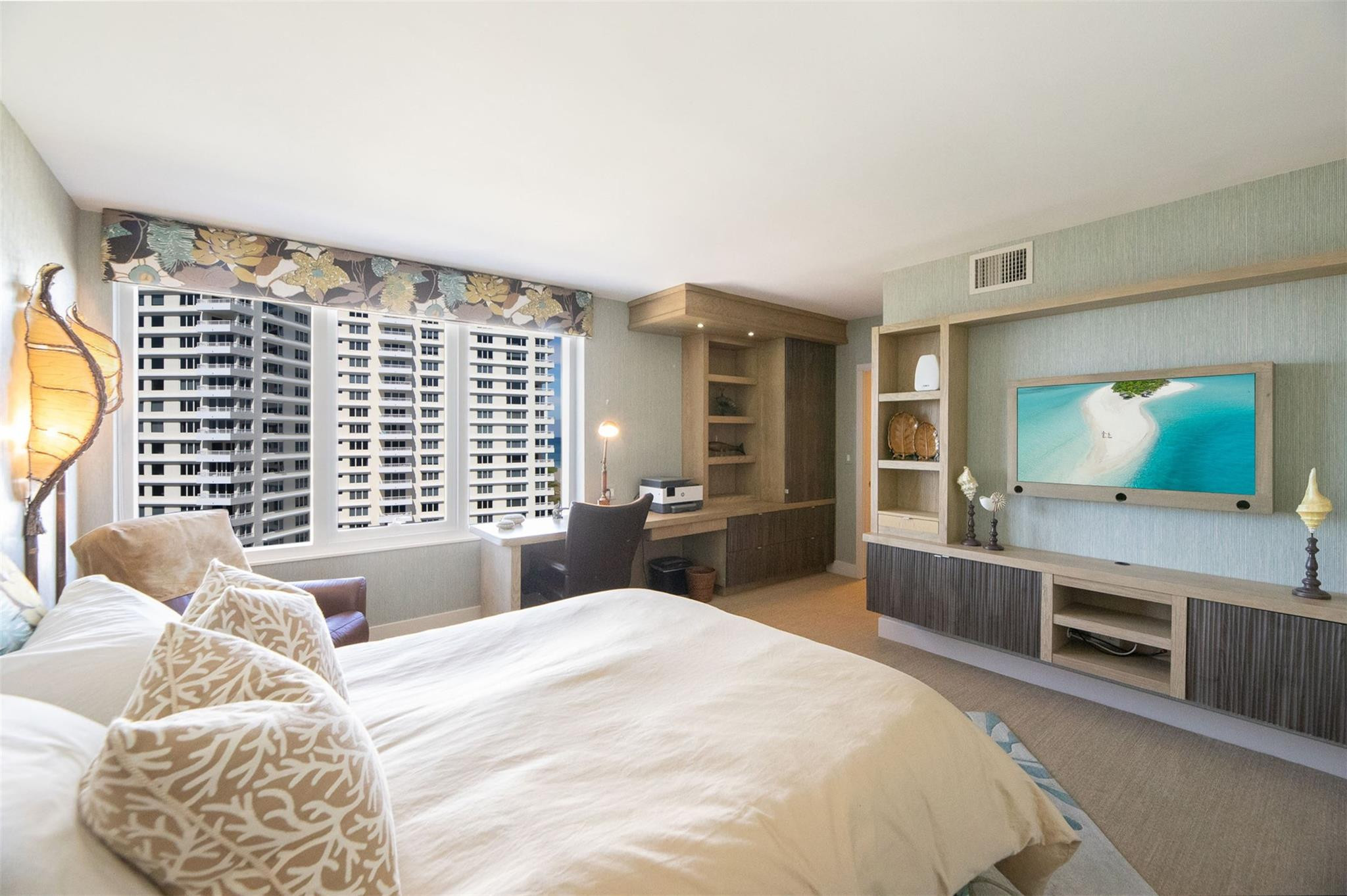 700 S Ocean Blvd 801