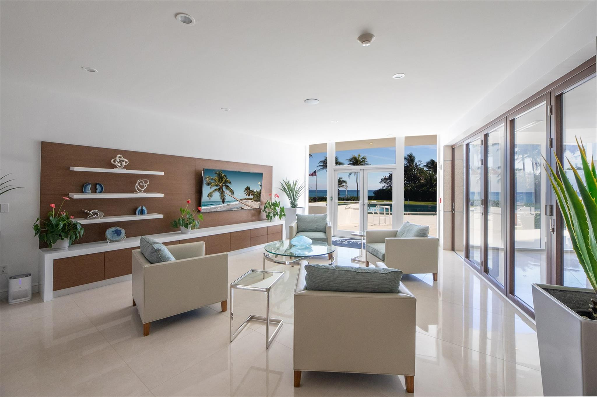 700 S Ocean Blvd 801