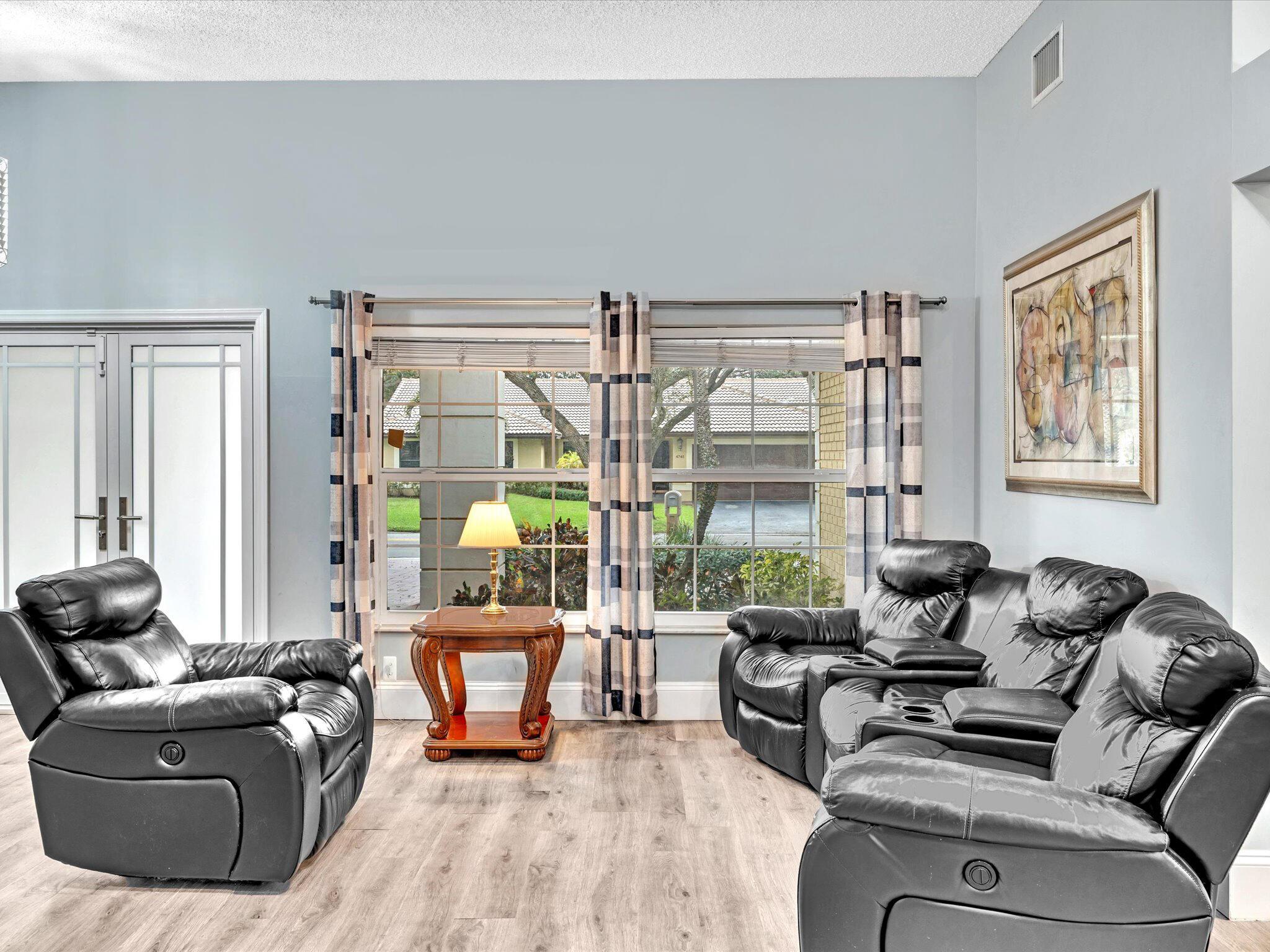 4744 NW 99th Lane