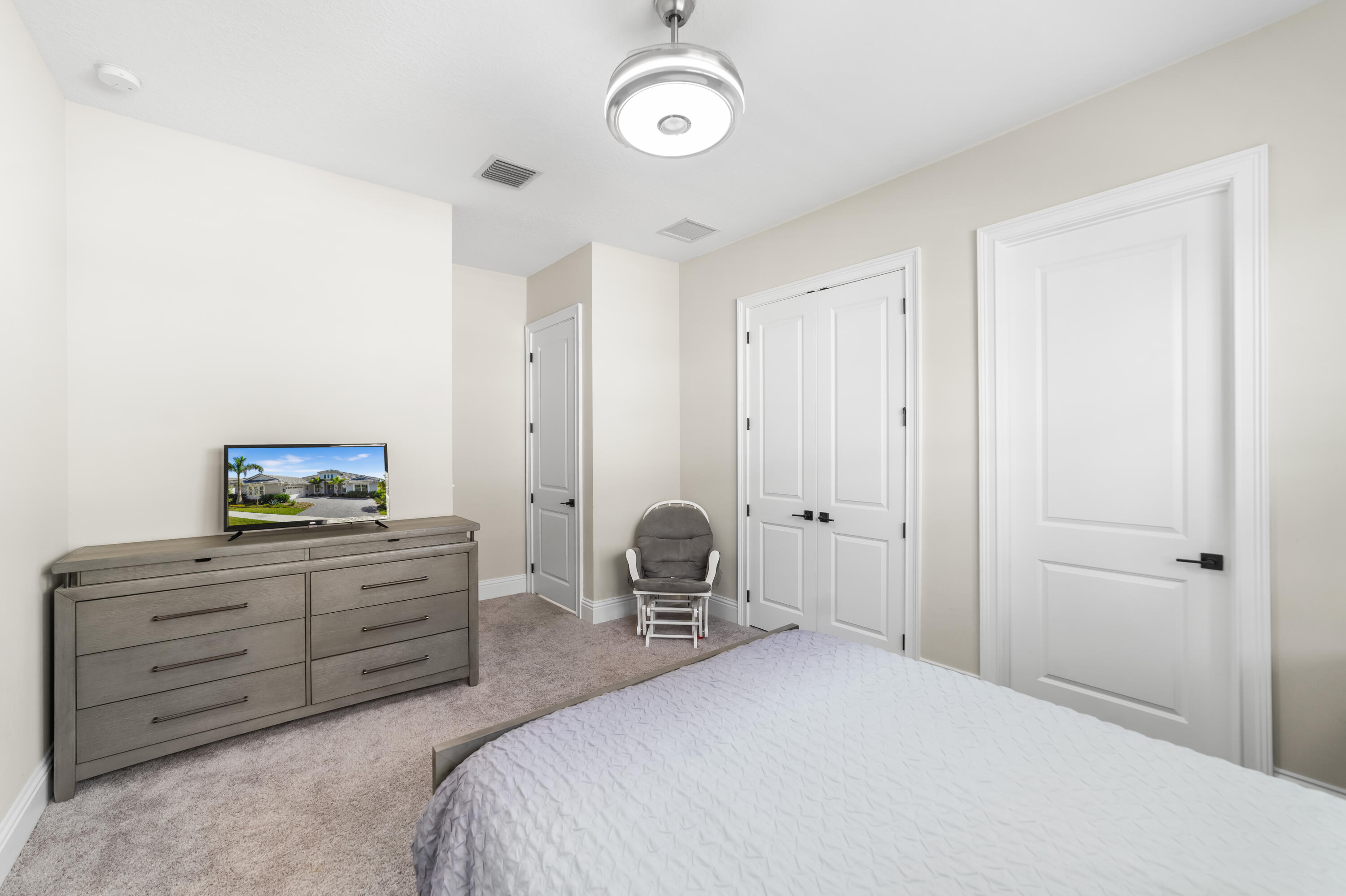 4686 Estates Circle