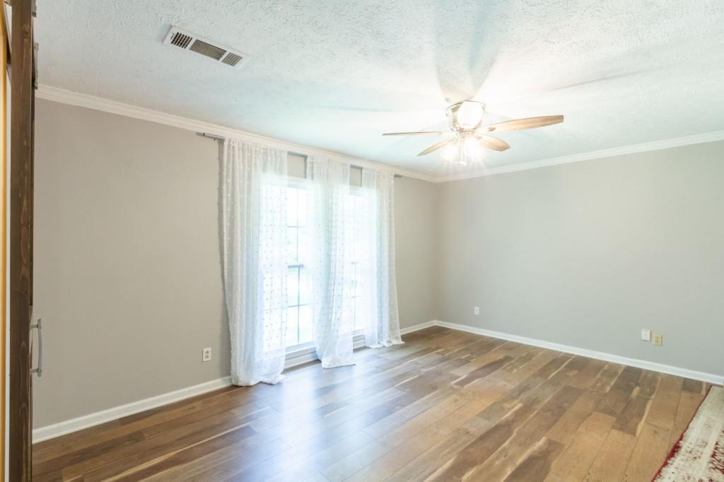 647 Carl Cedar Hill Road