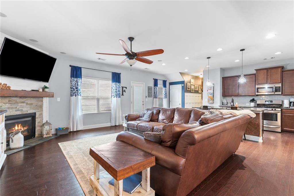 985 MADISON Avenue