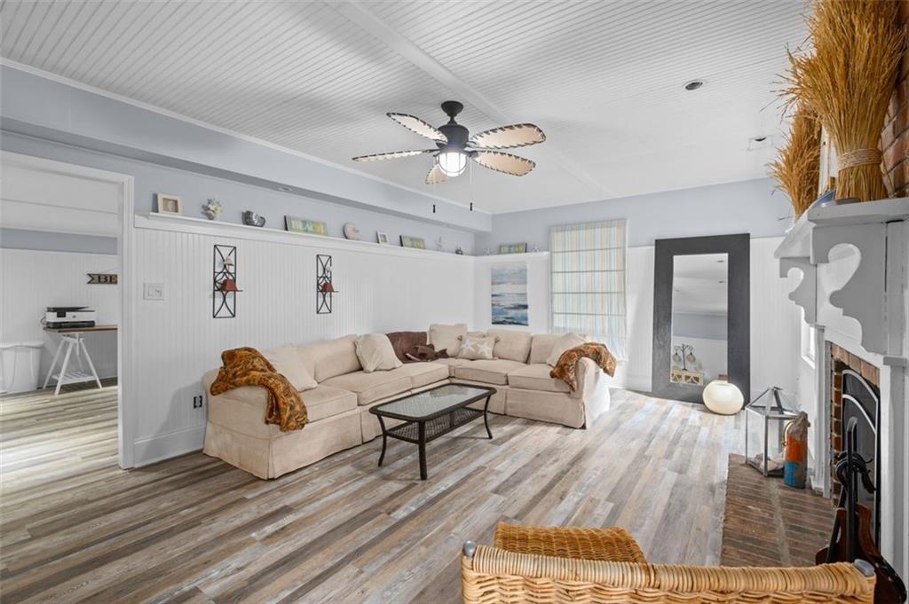 3285 Spalding Drive
