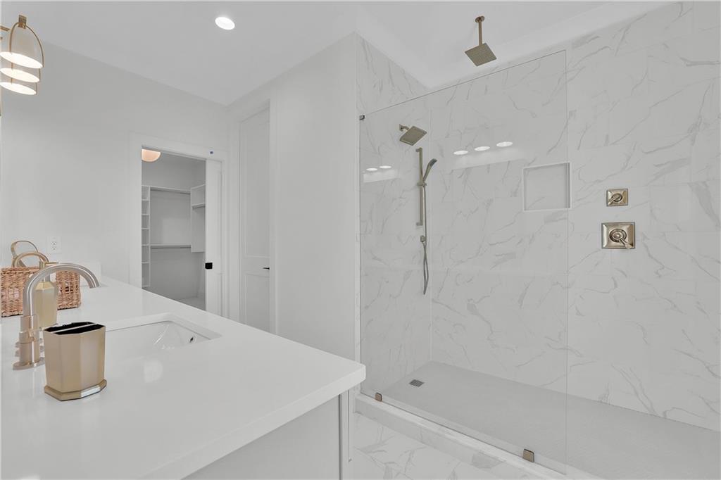 340 Sugarview Road Unit 12