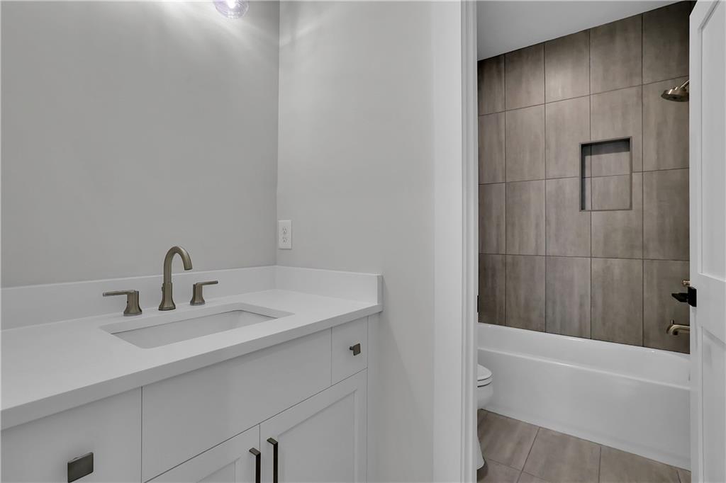 115 Chateau Place