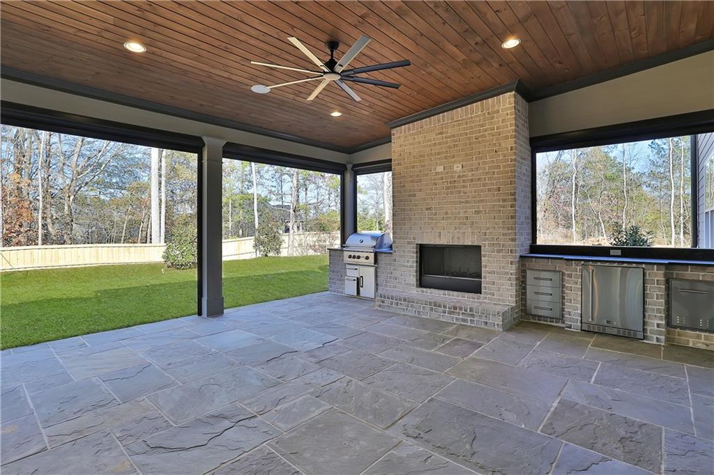 115 Chateau Place