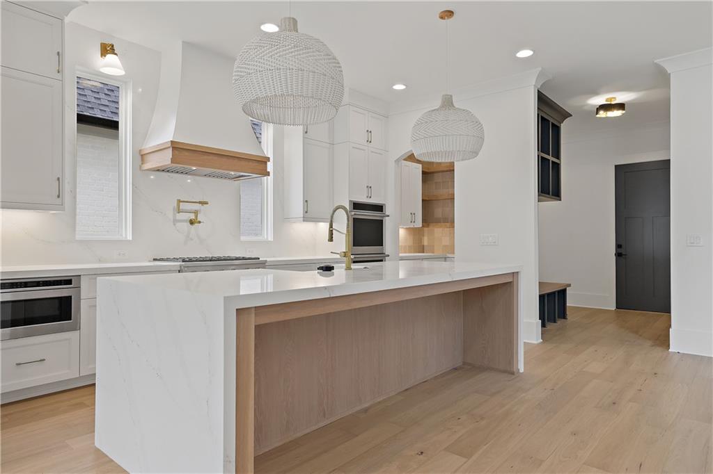 115 Chateau Place