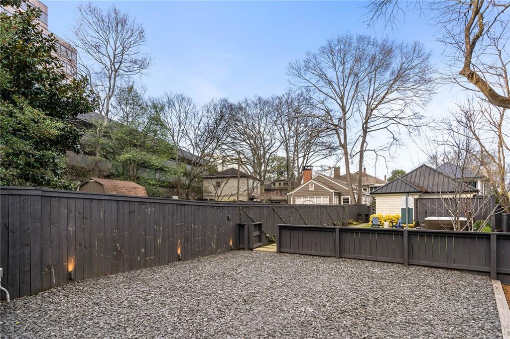 230 Peachtree Circle NE