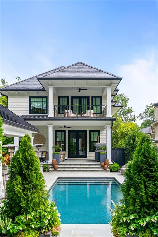 230 Peachtree Circle NE