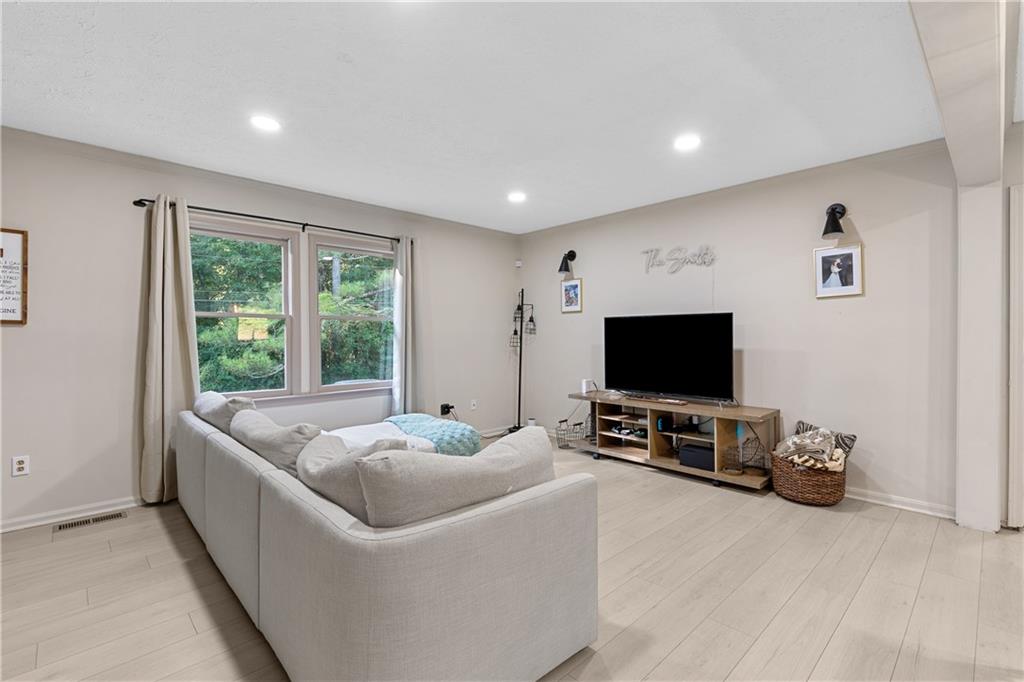 841 Hickory Drive
