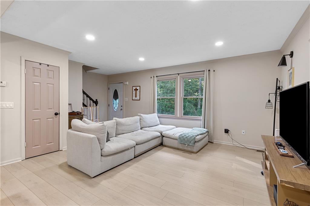 841 Hickory Drive