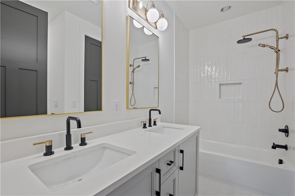 2870 Caney Parc Way