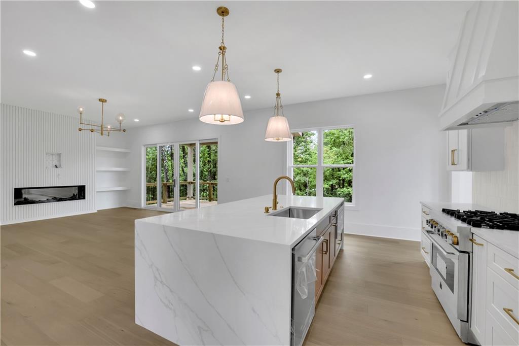 380 Hillcrest View Drive