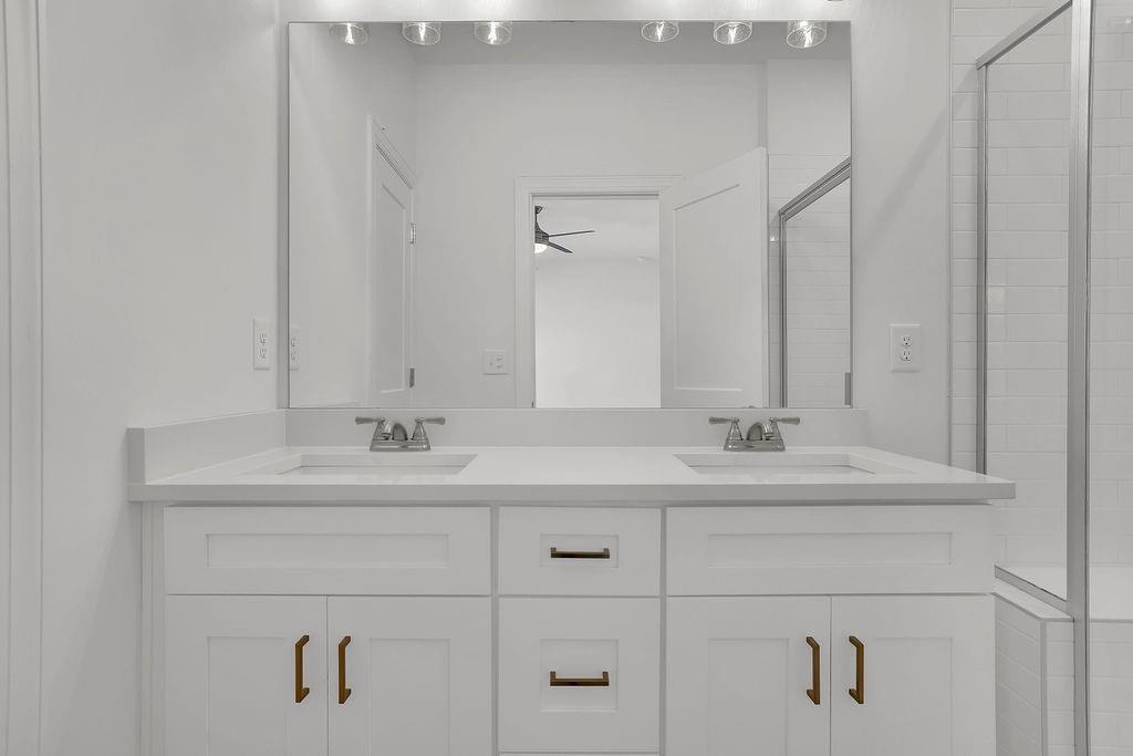 302 Heron Street Unit 17