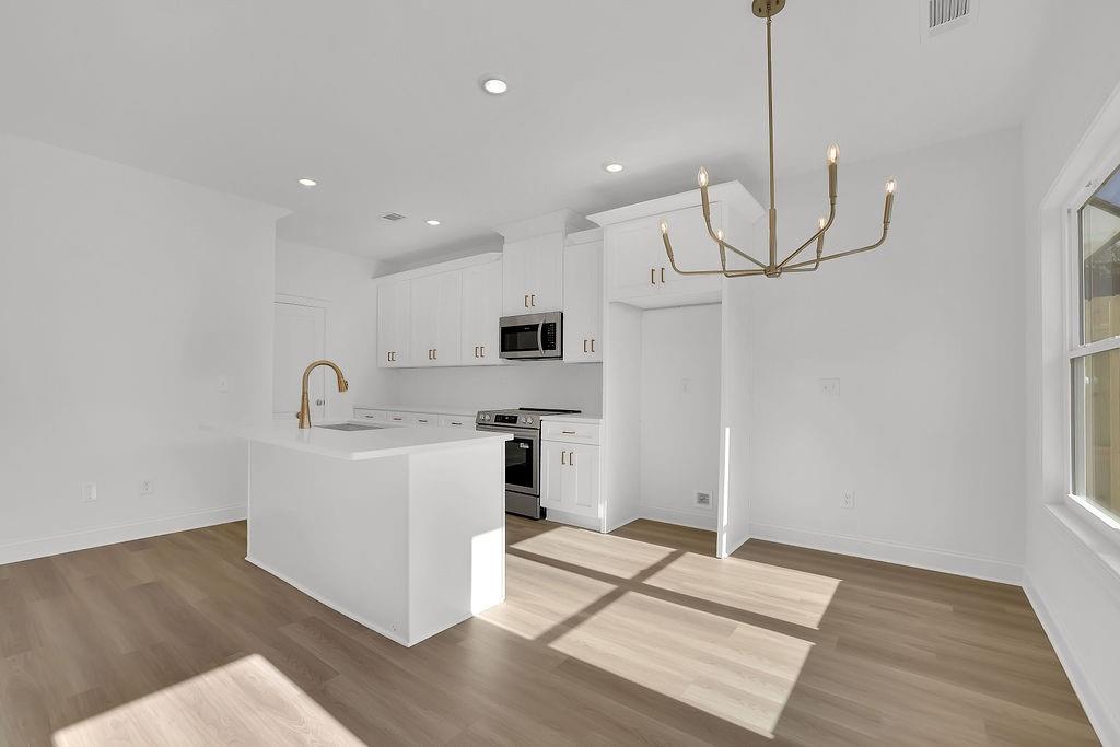 302 Heron Street Unit 17