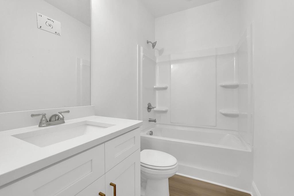 302 Heron Street Unit 17