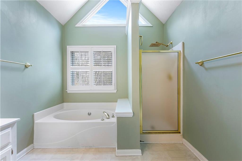 825 Harbor Bay Drive