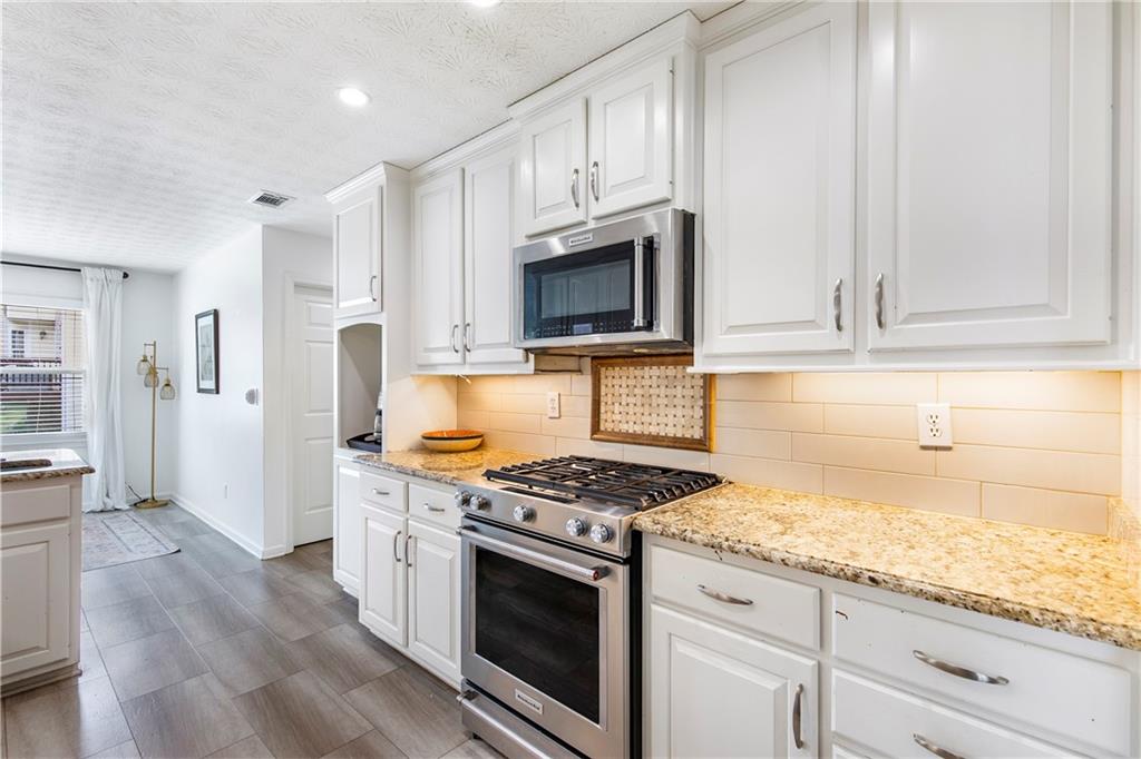 825 Harbor Bay Drive