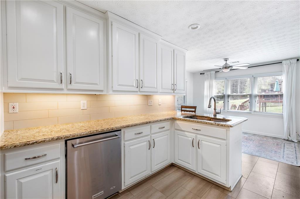 825 Harbor Bay Drive