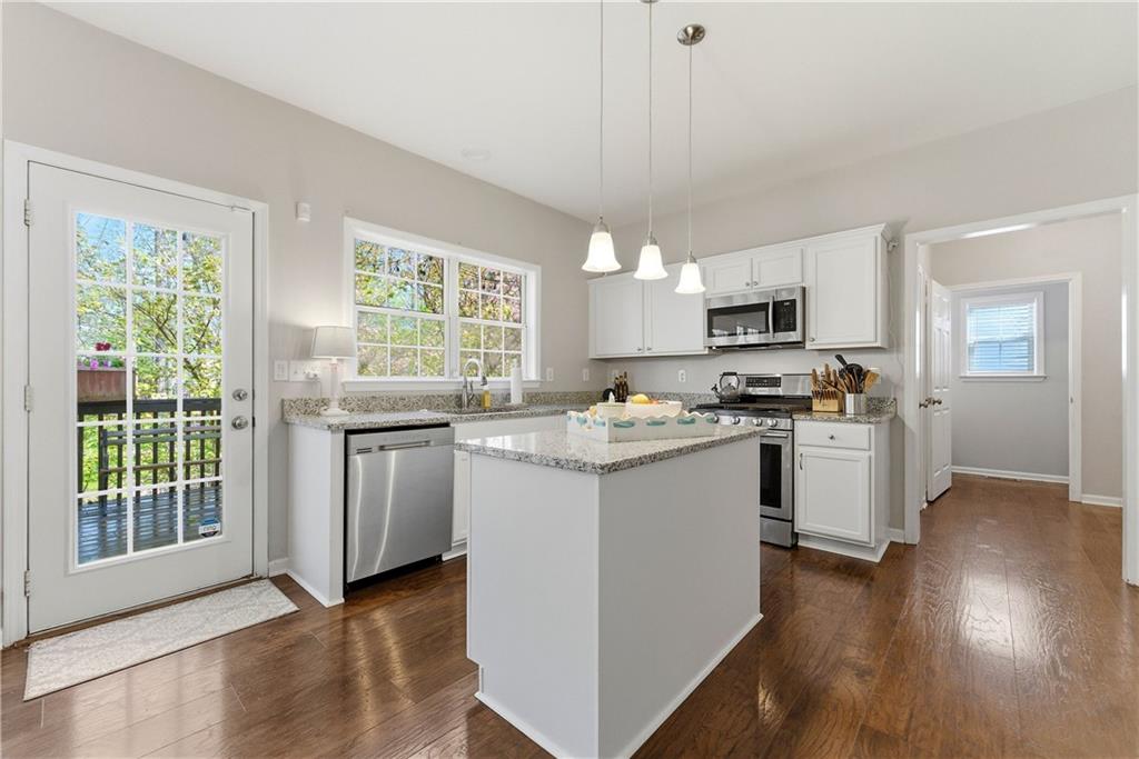 2730 Spindletop Lane NW