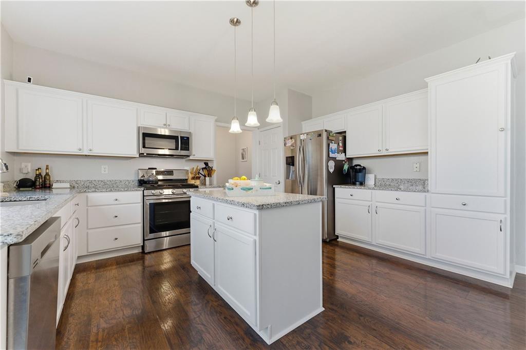 2730 Spindletop Lane NW