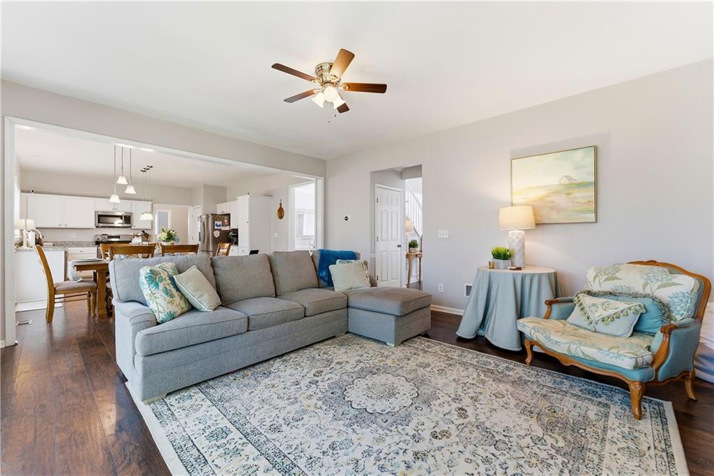 2730 Spindletop Lane NW