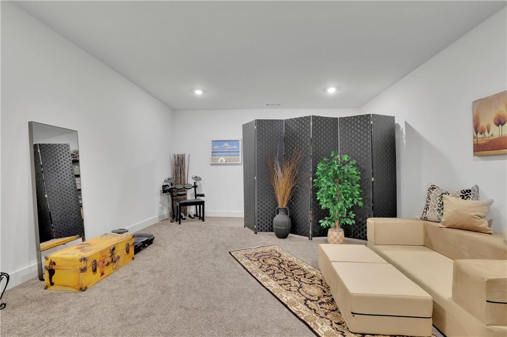 120 Chateau Place