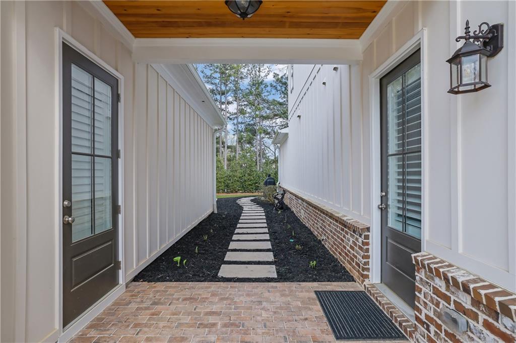 120 Chateau Place