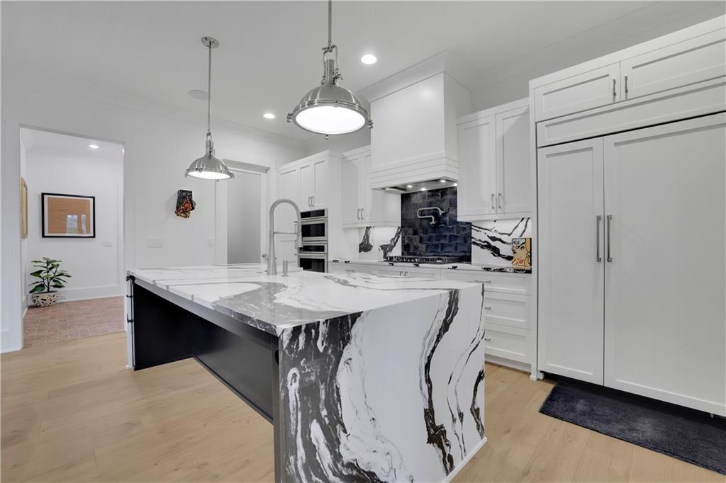 120 Chateau Place