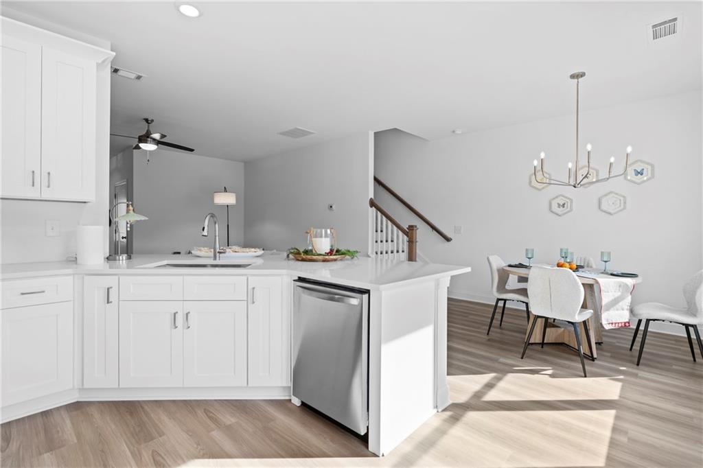 318 Heron Street Unit 13