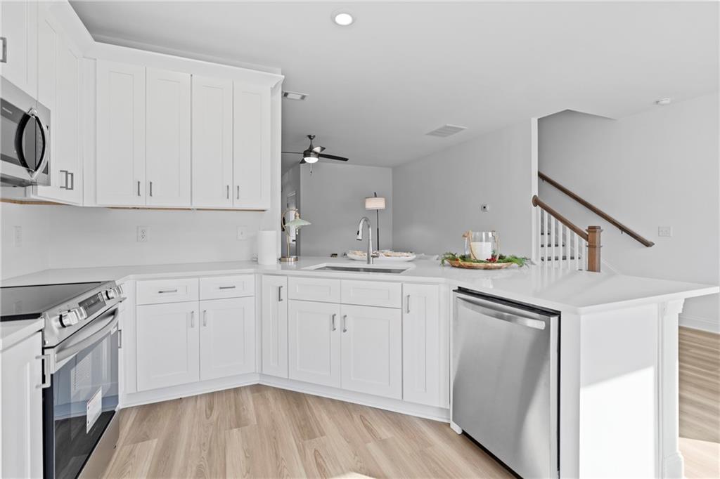 318 Heron Street Unit 13