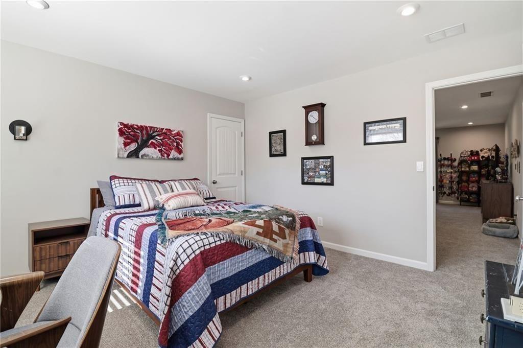105 Greenbrier Way