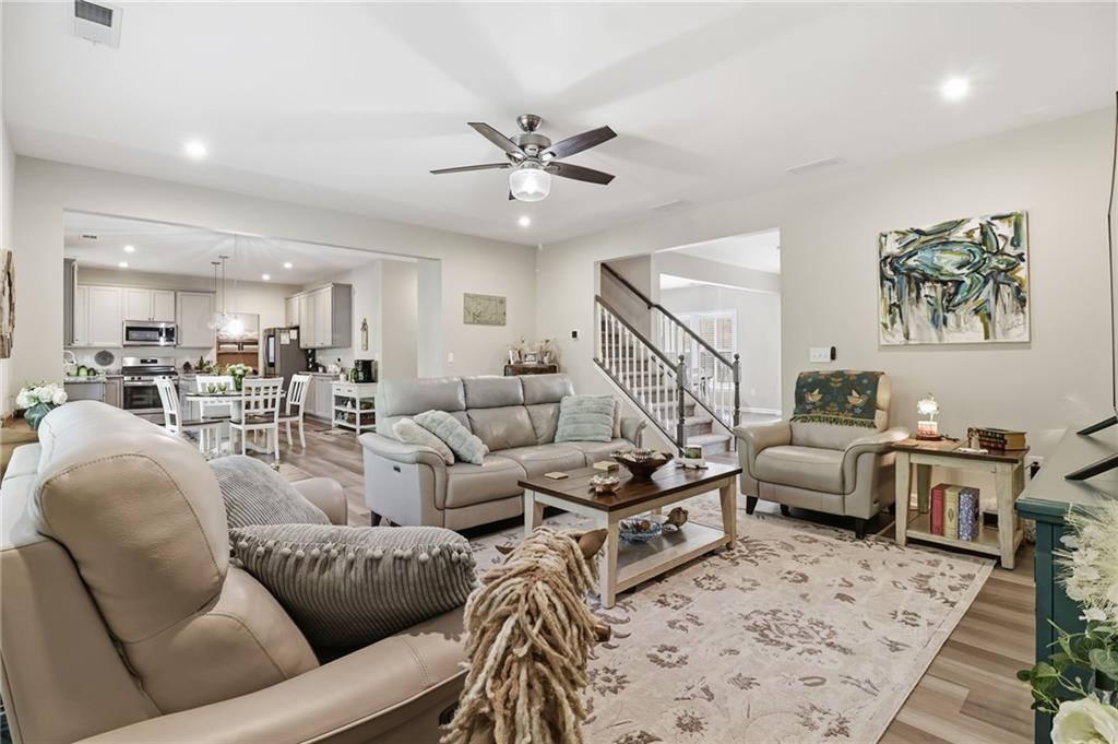 105 Greenbrier Way