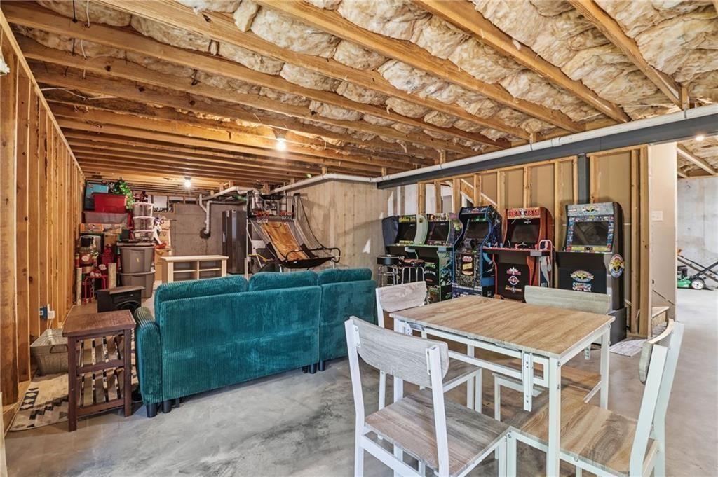 105 Greenbrier Way