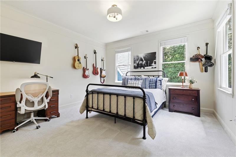360 Coach House Lane