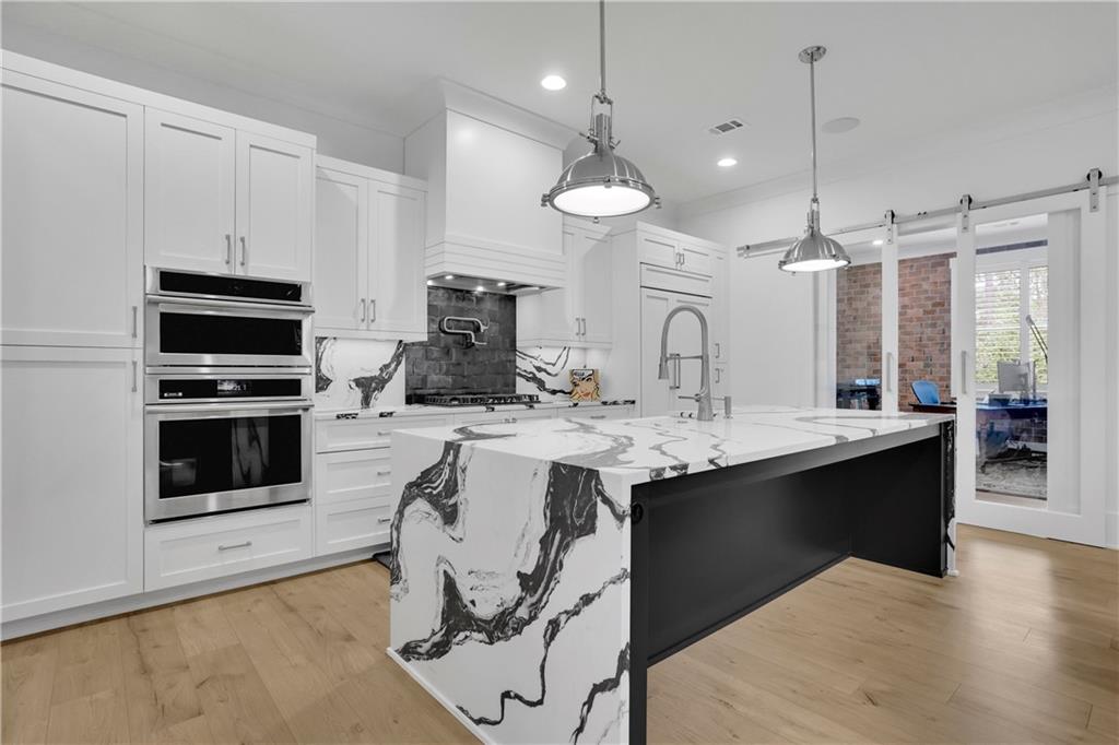 120 Chateau Place