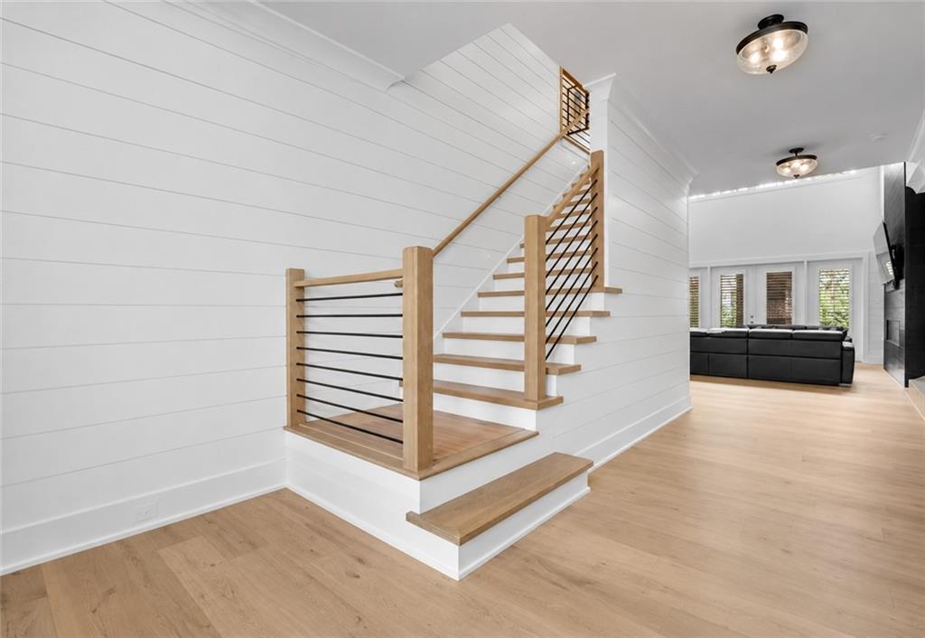 120 Chateau Place