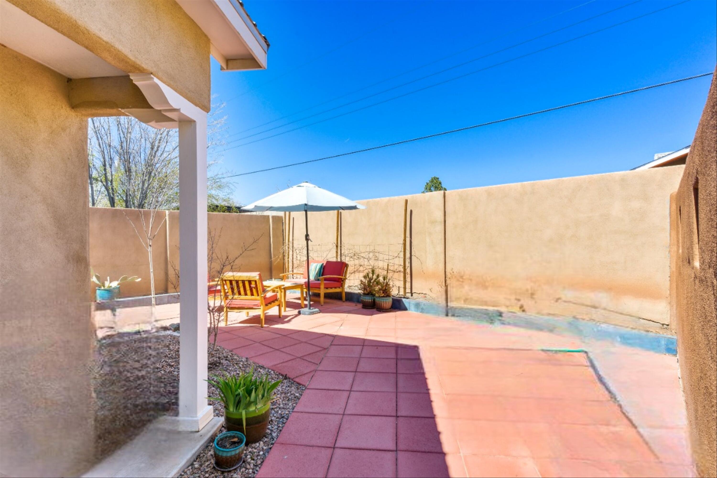 1823 Tierra Vida Place NW