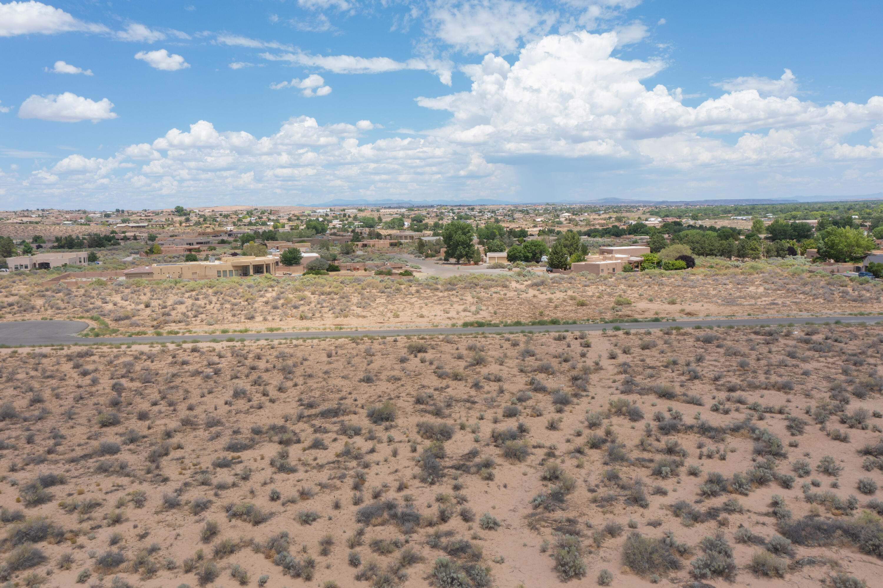 12c Desert Luna