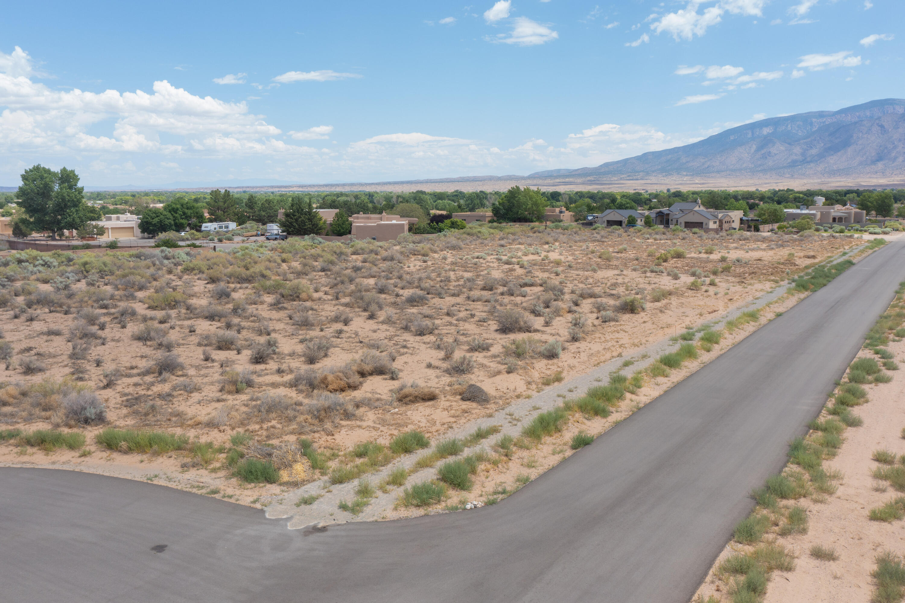 12c Desert Luna