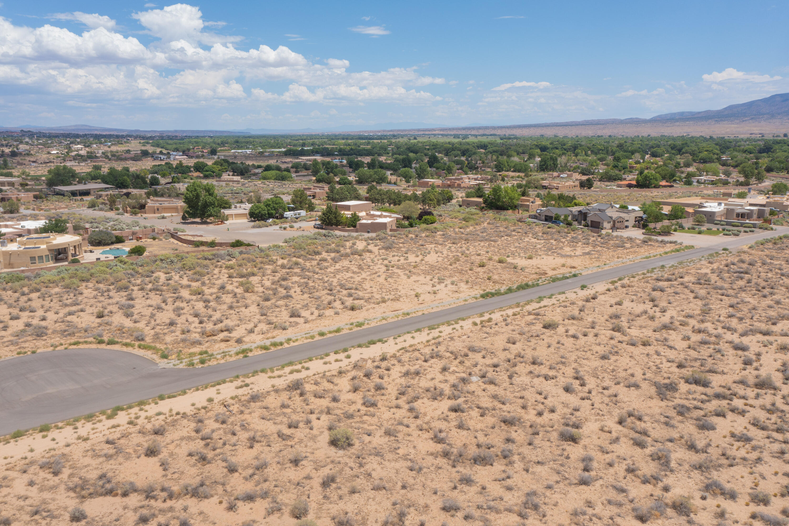 12c Desert Luna