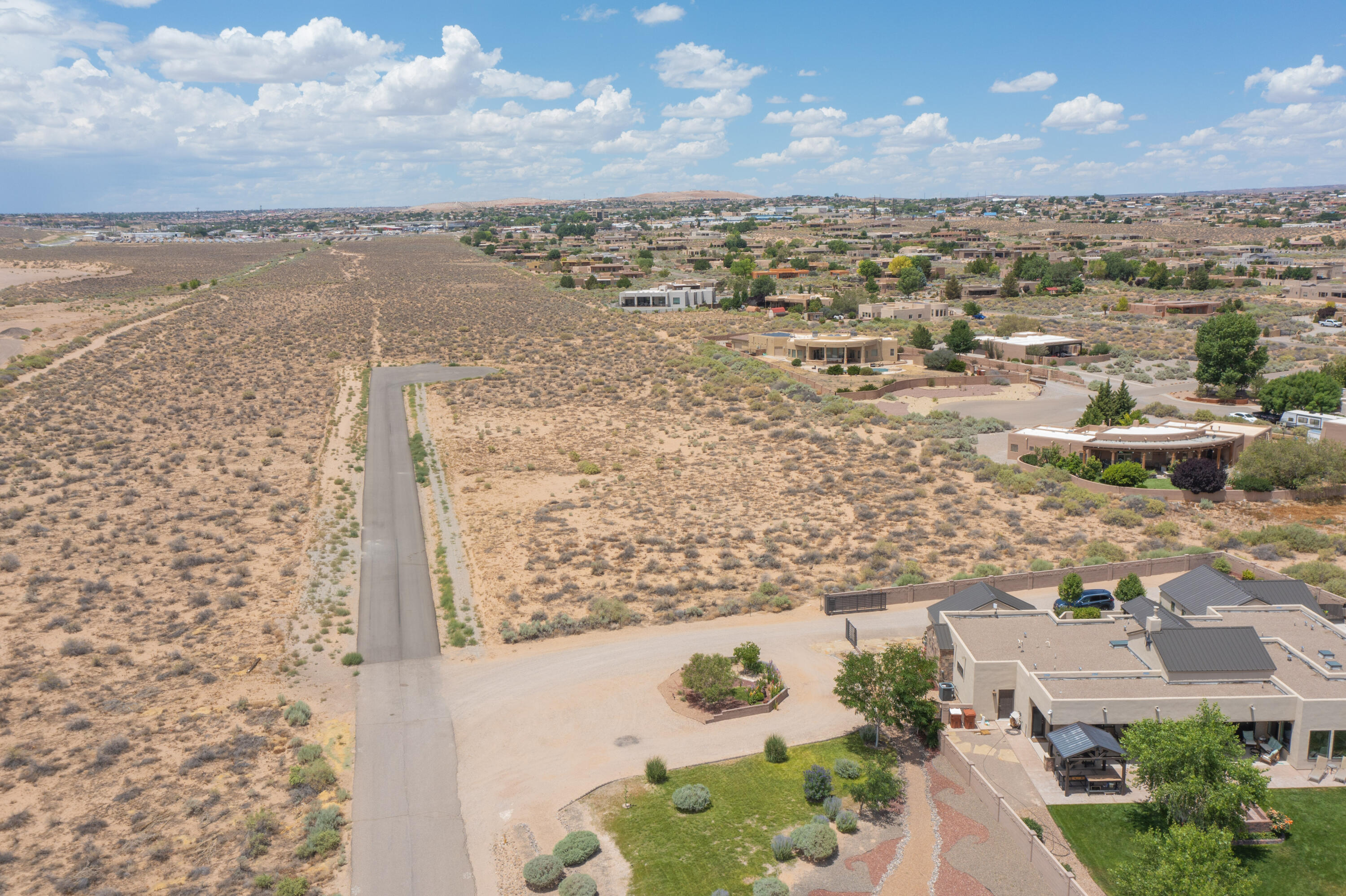 12c Desert Luna